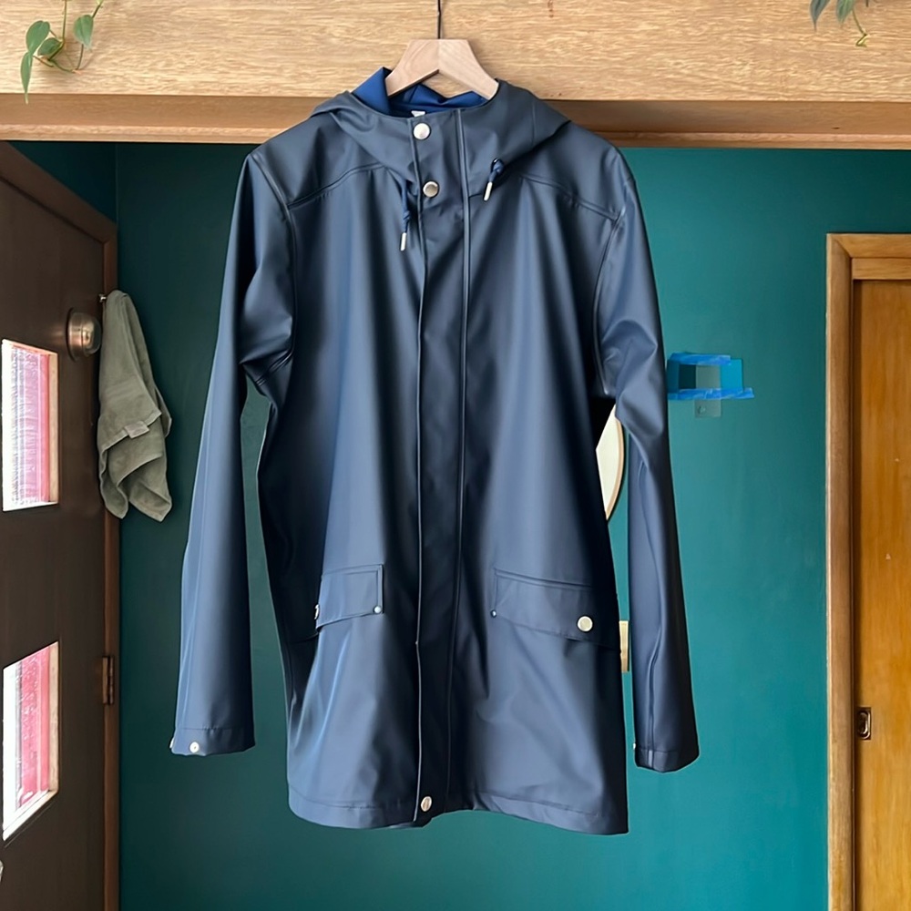 Helly Hansen Moss Raincoat mens large navy blue jacket